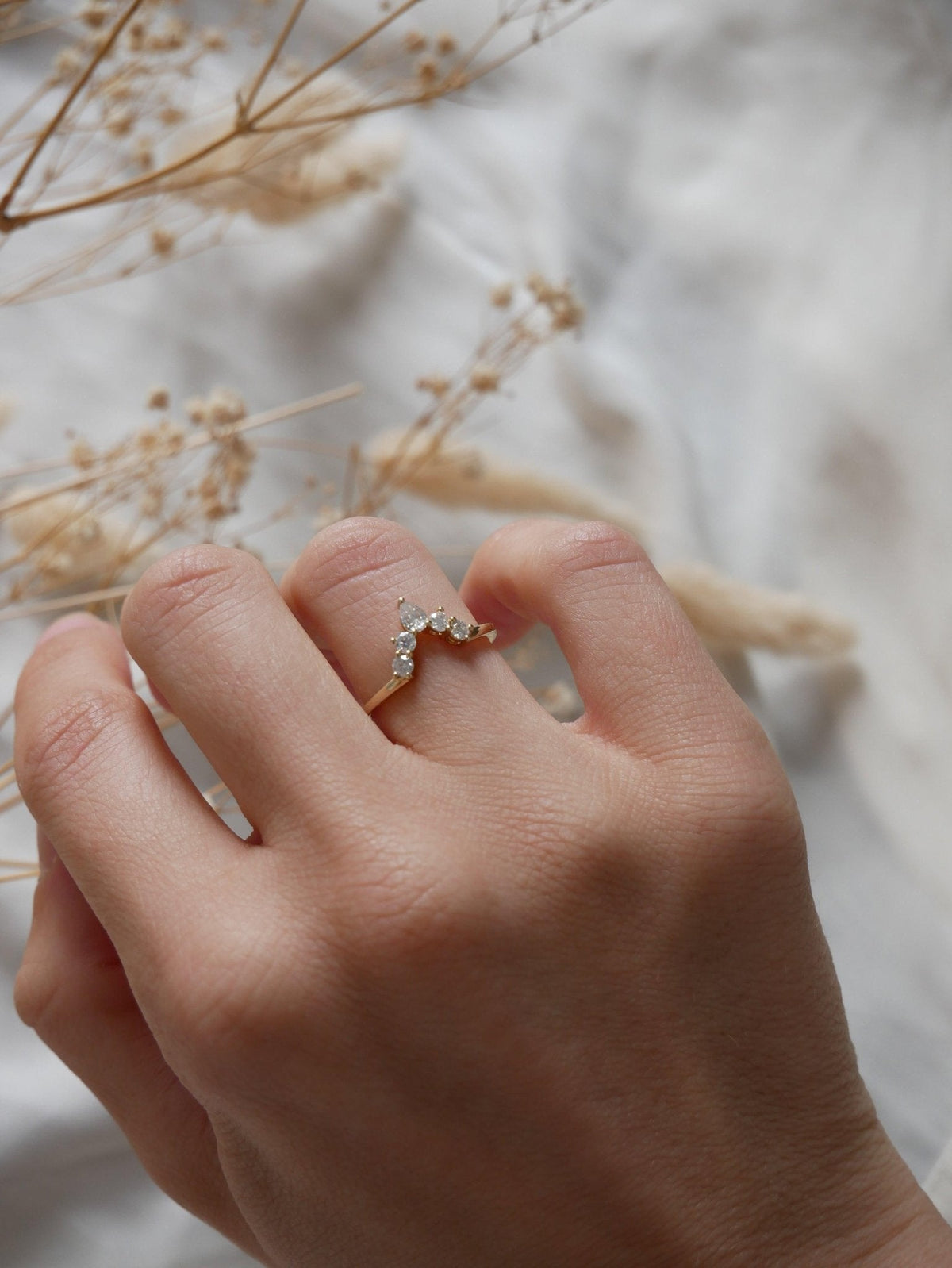 Curved Cluster Diamond Wedding Band - Moissanite Engagement Rings