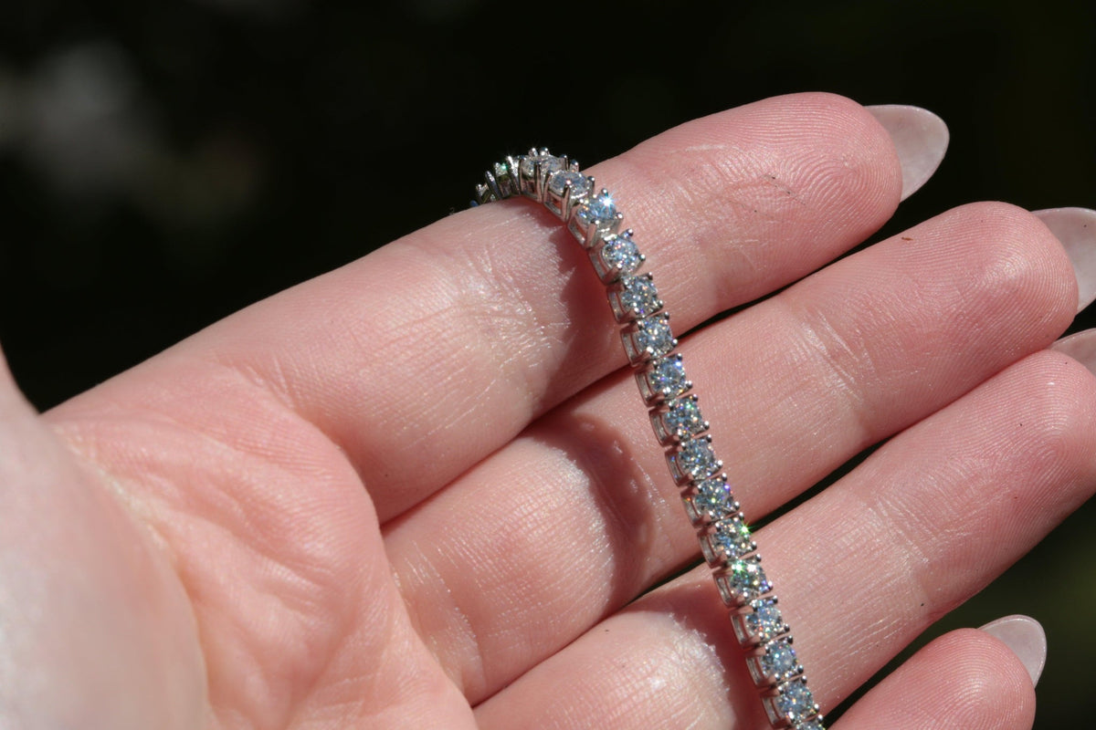 Diamond Bracelet Round Cut - Moissanite Engagement Rings