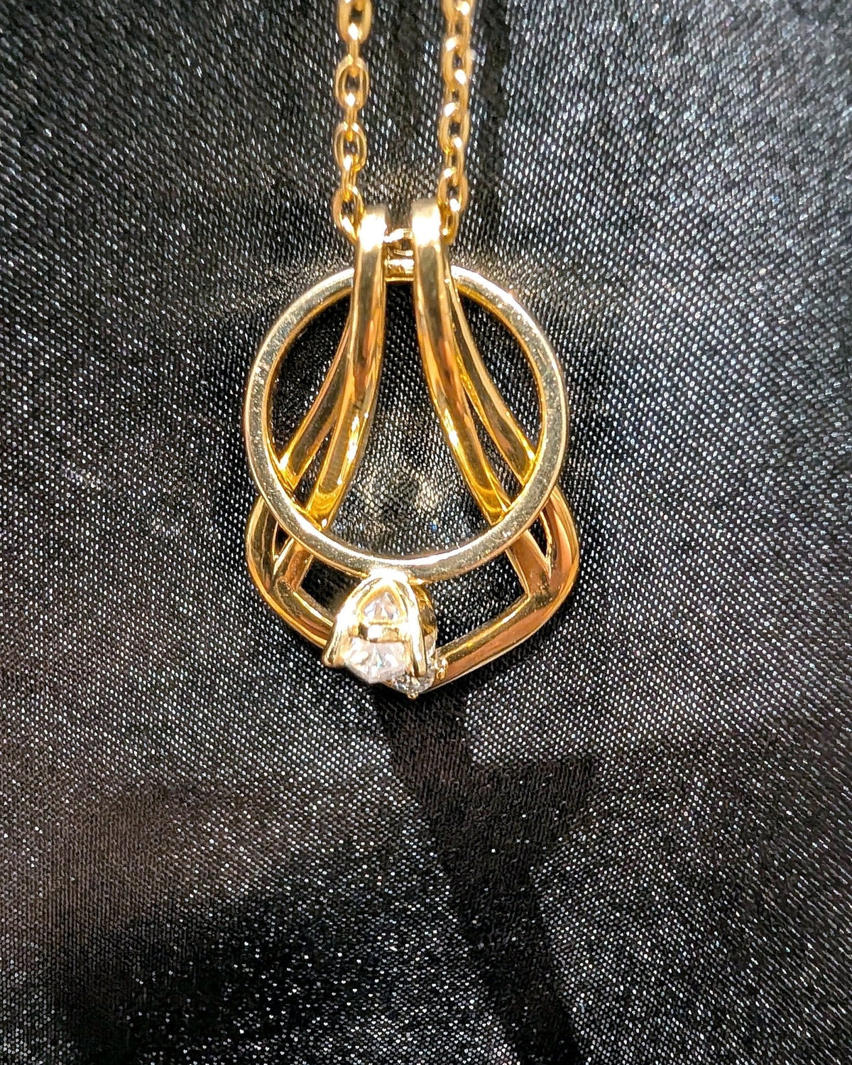 Ring Holder Necklace - Moissanite Engagement Rings