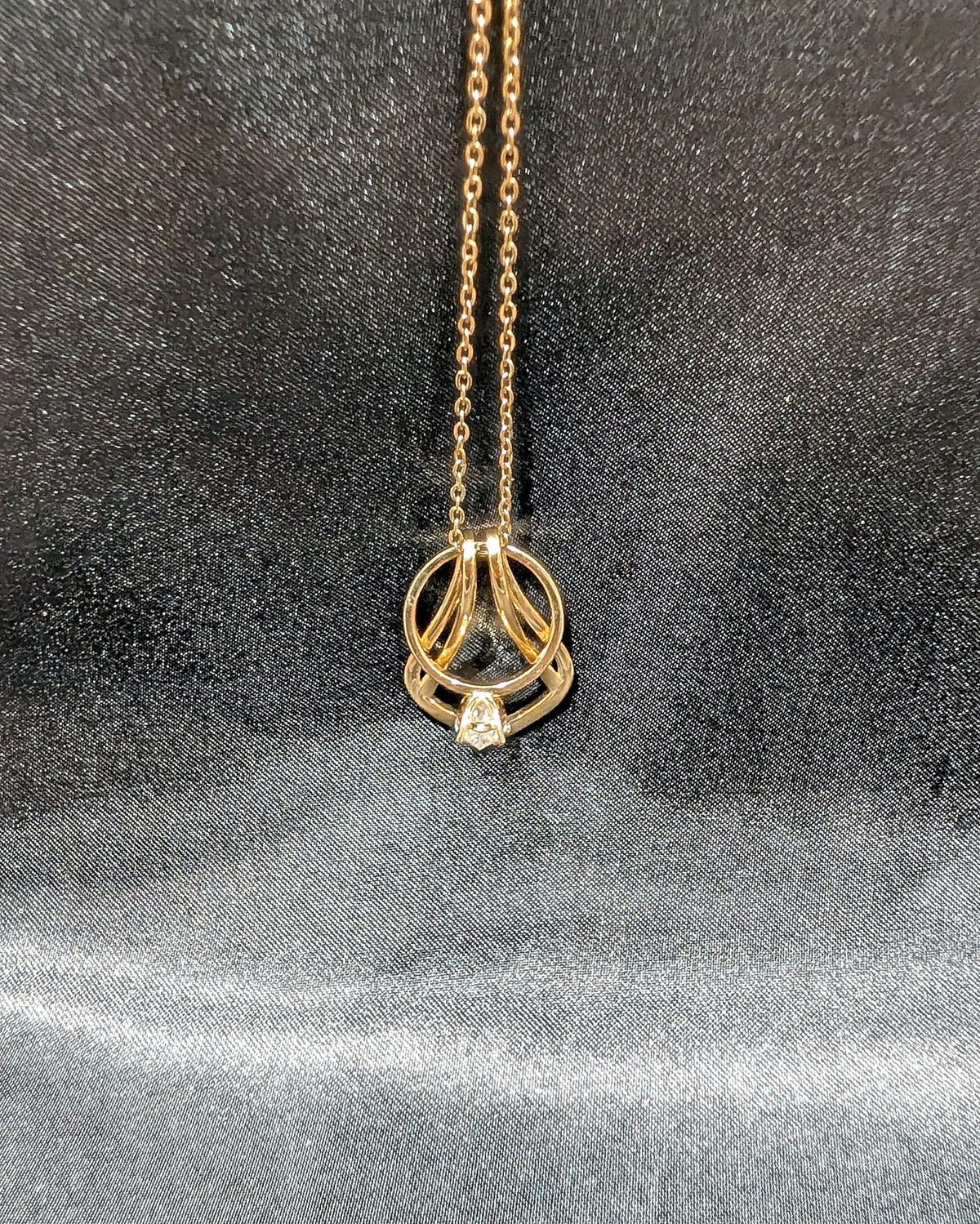 Ring Holder Necklace - Moissanite Engagement Rings