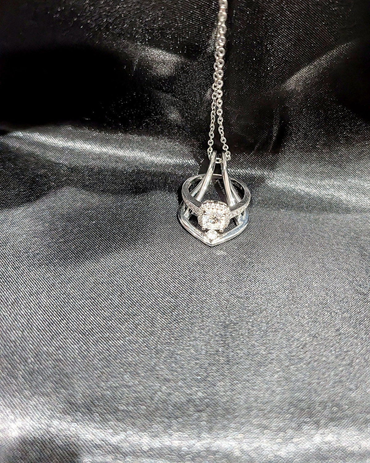 Ring Holder Necklace - Moissanite Engagement Rings